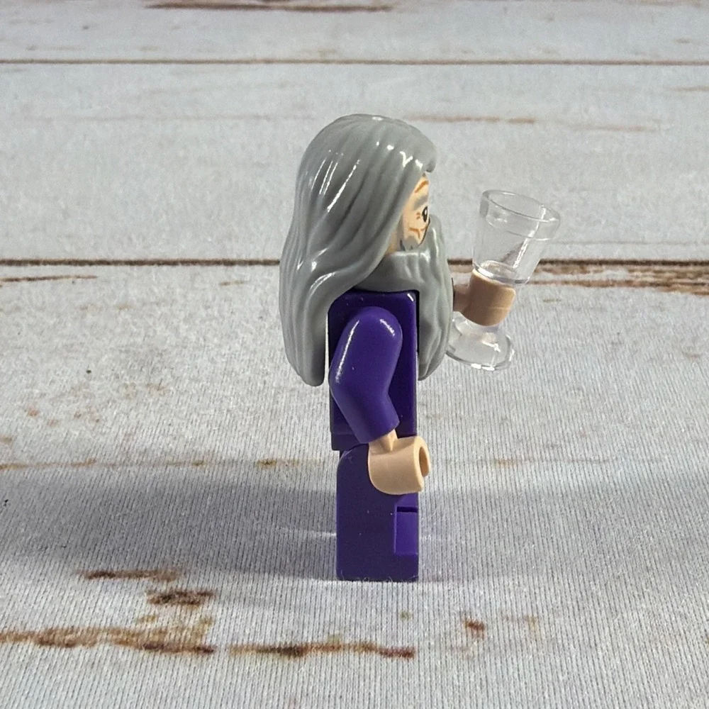 Aberforth Dumbledore HP462 LEGO Harry Potter Minifigure 76418 Used - Picture 3 of 4